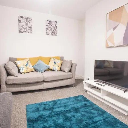 Apartment 16 Oakfield Place
