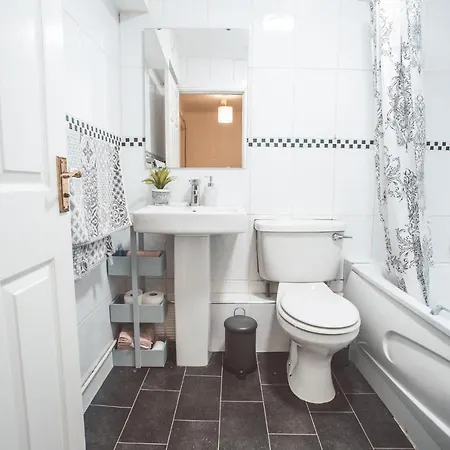 16 Oakfield Place Lägenhet *