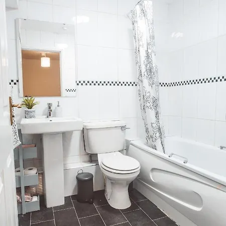 شقة 16 Oakfield Place